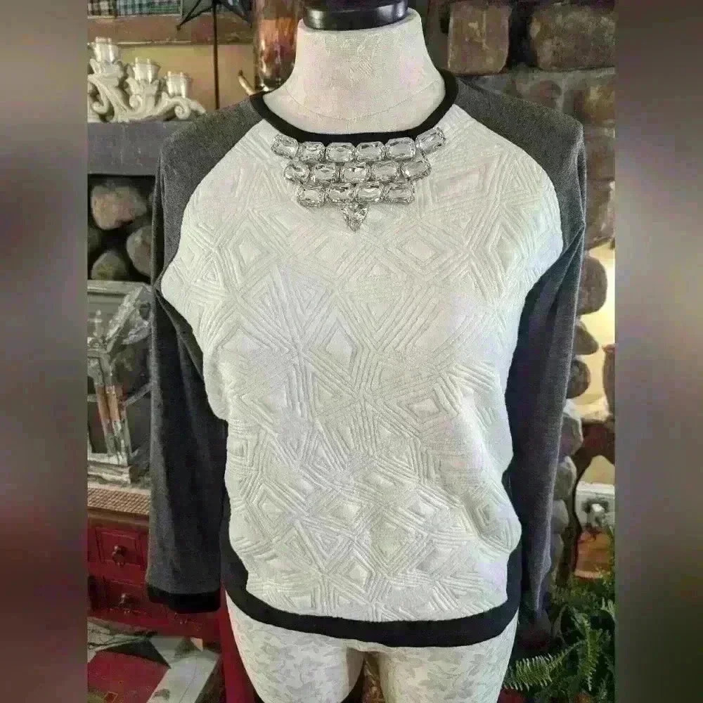 NWT August Silk Women's Top Size L